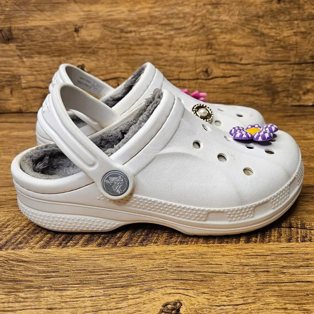 Crocs Classic clogs faux fur lined white charms shoes size 12/13 kids